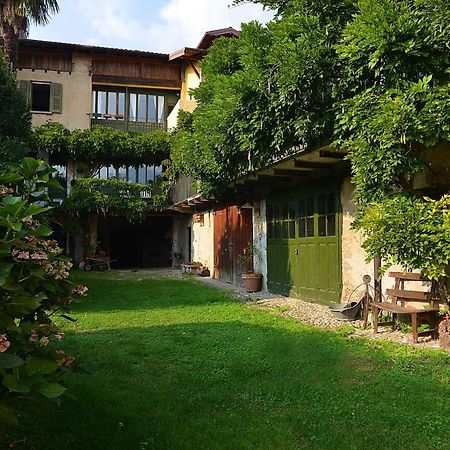 Bed and Breakfast Il Cortile - Casa D'Artista à Casalzuigno Extérieur photo